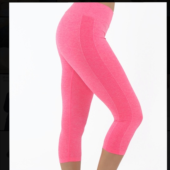 Electric Yoga Pants - New Electric Yoga Bright Pink Seamless climb Capri